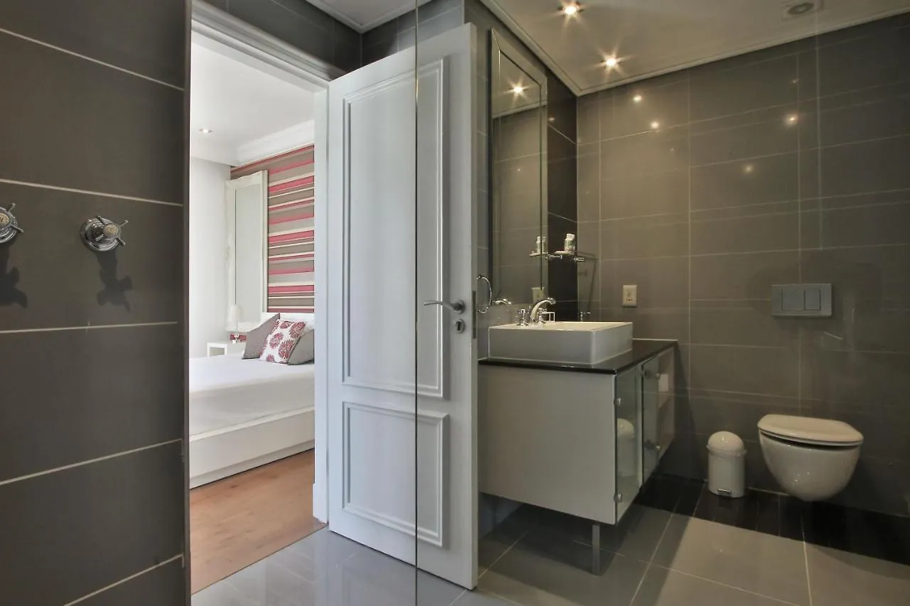Cape Royale 1 Bedroom Luxury Apartments With Mountain View Le Cap