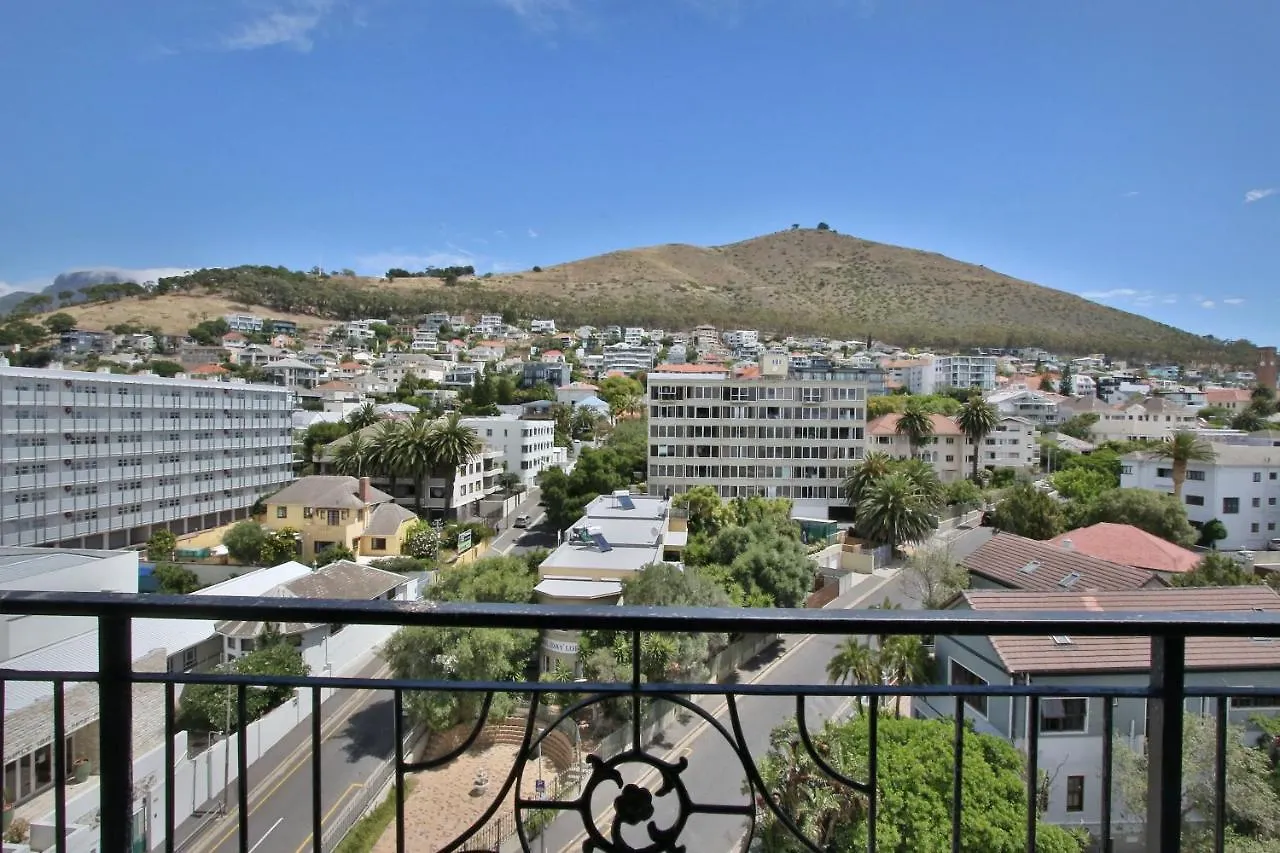 Cape Royale 1 Bedroom Luxury Apartments With Mountain View Le Cap Afrique du Sud